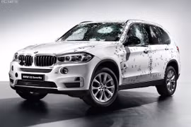 BMW giới thiệu phiên bản X5 có khả năng chống đạn