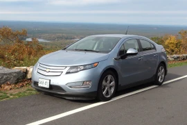 Chevrolet Volt thế hệ mới giảm giá sốc