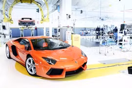 Lamborghini "trở lại" sau chuỗi động đất tại Ý