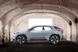 Hyundai trình làng Intrado Concept hoàn toàn mới mẻ