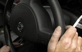 Xứ Wales: Cấm hút thuốc trên xe ô tô?