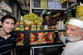 Dân Syria sống bình thản, bất chấp chiến tranh cận kề