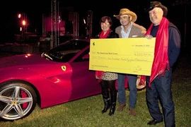 Bán đấu giá siêu xe Ferrari để quyên góp từ thiện