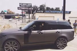 Con gái 15 tuổi của danh ca Lionel Richie nhận món quà sinh nhật bạc tỷ