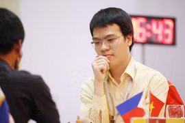 Giải Cờ vua Quốc tế HDBank 2015: Quang Liêm giữ mạch bất bại