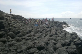 Khách du lịch đến Phú Yên tăng đột biến trong dịp lễ 