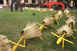 Gần 100 con trâu có chuyển động kỳ lạ