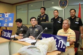 Giáo viên tiểu học bị bắt vì hiếp nữ sinh rồi chụp ảnh đưa lên mạng