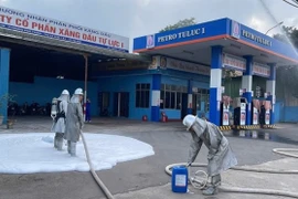Diễn tập phương án chữa cháy, cứu hộ tại 2 cửa hàng xăng trên ở thị xã Sơn Tây