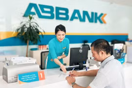 ABBANK giảm lãi suất đến 2,8% năm, tiếp sức khách hàng phục hồi sau bão
