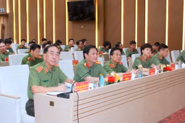 Không ngừng đổi mới tư duy, nâng cao nhận thức về công tác chính trị - tư tưởng