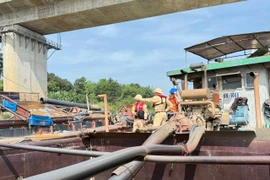 Quản lý chặt phương tiện thủy gắn thiết bị khai thác cát trên các tuyến sông
