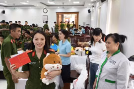 Những giọt máu nghĩa tình của cán bộ, chiến sỹ Trại tạm giam số 2