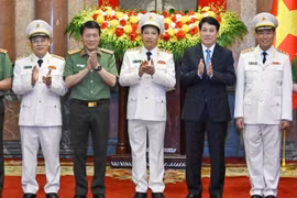 Chủ tịch nước trao quyết định thăng hàm Thượng tướng cho lãnh đạo Bộ Công an