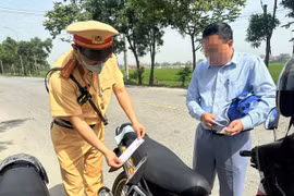 Phát huy hiệu quả công tác phối hợp với Công an cấp xã bảo đảm trật tự an toàn giao thông