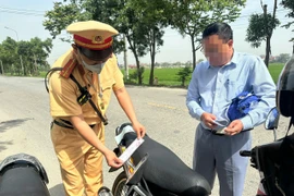 Phát huy hiệu quả công tác phối hợp với Công an cấp xã bảo đảm trật tự an toàn giao thông