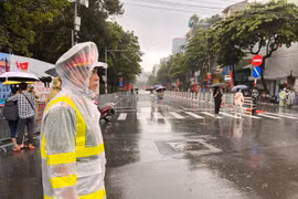 Tiếp tục phân luồng giao thông từ ngày 6 đến 15-9, phục vụ Triển lãm thành tựu đất nước