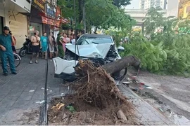 Một nữ nạn nhân trong vụ bị 'xe điên' húc trên phố Trần Đại Nghĩa đã tử vong