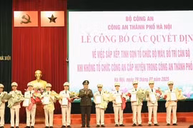 Công an Hà Nội công bố quyết định sắp xếp tinh gọn bộ máy khi không tổ chức Công an cấp huyện 