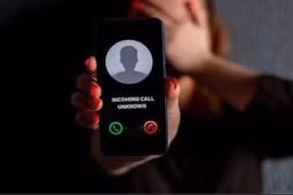 Nhận liên tiếp "Lệnh tạm giam", "Án phạt tù"...nam thanh niên trốn vào nhà nghỉ