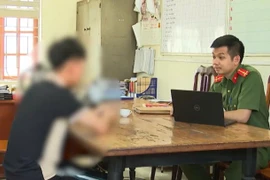 Nam sinh viên cầm đầu đường dây mua bán mã độc