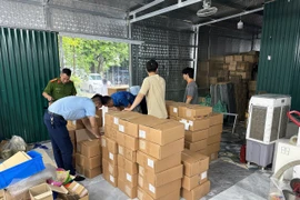 Hà Nội: Thu giữ hơn 5.000 sản phẩm mỹ phẩm Hàn Quốc “trôi nổi” trị giá trên 2 tỷ đồng