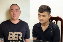 Khởi tố cặp bố con nuôi chuyên chăn dắt các nữ tiếp viên quán karaoke