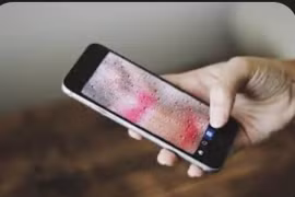 Lên mạng livestream khoe thân, cô gái trẻ bị đe dọa tống tiền 