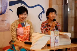 Nhâm nhi “Cocktail, café, kem & mặt trời” với tác giả Hòa Bình