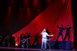 Đức Tuấn đã làm sống lại lịch sử hào hùng của dân tộc