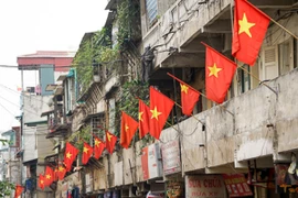 Hà Nội: Nhiều hoạt động kỷ niệm 45 năm Chiến thắng Hà Nội – Điện Biên Phủ trên không