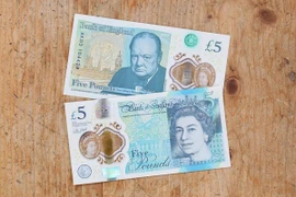 Quyên tờ tiền hiếm giá trị cao làm từ thiện