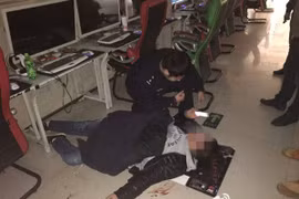 Bất tỉnh vì "cày" game 9 tiếng liền