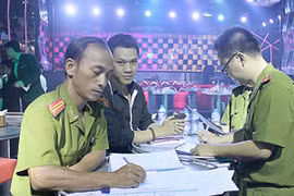 Hà Nội: Tổng kiểm tra nhà hàng karaoke, vũ trường