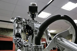 Nga đang phát triển "rô-bốt sát thủ" hình người 