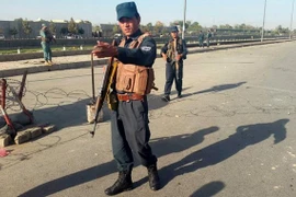 Sốc: Taliban tấn công trụ sở Bộ Quốc phòng Afghanistan