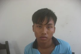 Giết một người rồi ung dung vào nhà nghỉ "mây mưa" cùng bạn gái