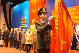 Vinh danh Anh hùng Đội Tình báo thiếu niên Bát Sắt