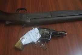 “Khủng bố” con nợ bằng gạch và…đạn chùm