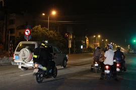 Chặn vi phạm trên đường phố và từ các cơ sở kinh doanh có điều kiện