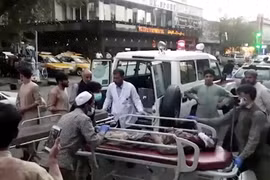 [Ảnh] Tổng thống Mỹ tuyên bố ‘không tha thứ’ cho IS sau vụ đánh bom đẫm máu ở Kabul