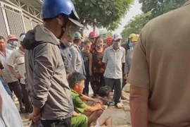 [Tin nhanh tối 27-1-2021] Khống chế kẻ nghi “ngáo đá” chém nhiều người trọng thương