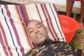 Bộ trưởng Cảnh sát Madagascar bơi 12 tiếng vào bờ sau khi máy bay gặp nạn