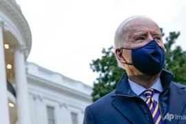 Tổng thống Mỹ Joe Biden nói sống ở Nhà Trắng như trong “chiếc lồng mạ vàng”