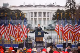 Ông Donald Trump cam kết chuyển giao có trật tự