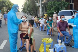 [Tin nhanh sáng 27-6-2021] Phú Yên: Một phụ nữ dương tính với Covid-19 bỏ trốn