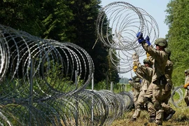 Latvia đặt lệnh tình trạng khẩn cấp ở biên giới với Belarus