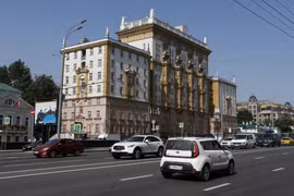 Nga thông qua danh sách quốc gia không thân thiện