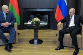 Tổng thống Nga Putin nói về vụ máy bay Ryanair hạ cánh ở Belarus