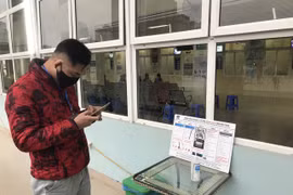 Tiết kiệm thời gian tại bệnh viện những ngày rét đậm nhờ quét mã Zalo QR